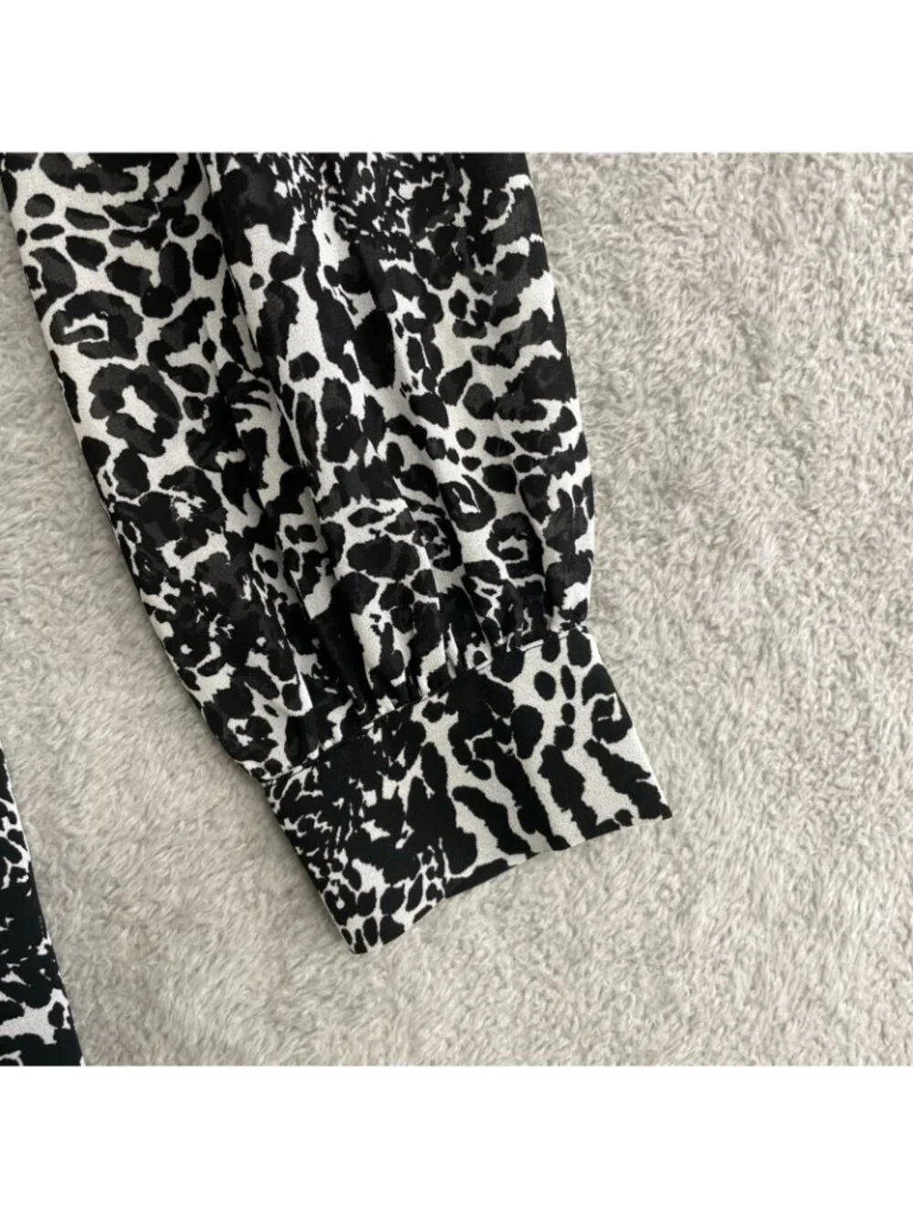 NWOT Michael Kors Women's S  Animal Print Button Front Chiffon Midi Dress J1941